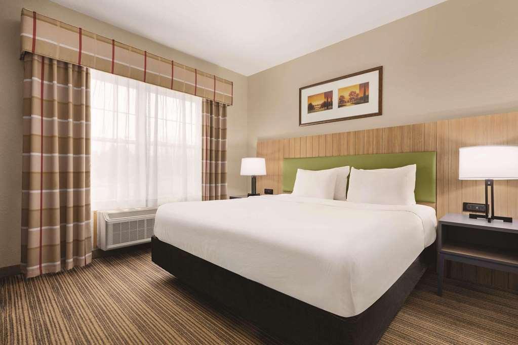 Country & By Radisson, Georgetown, Ky