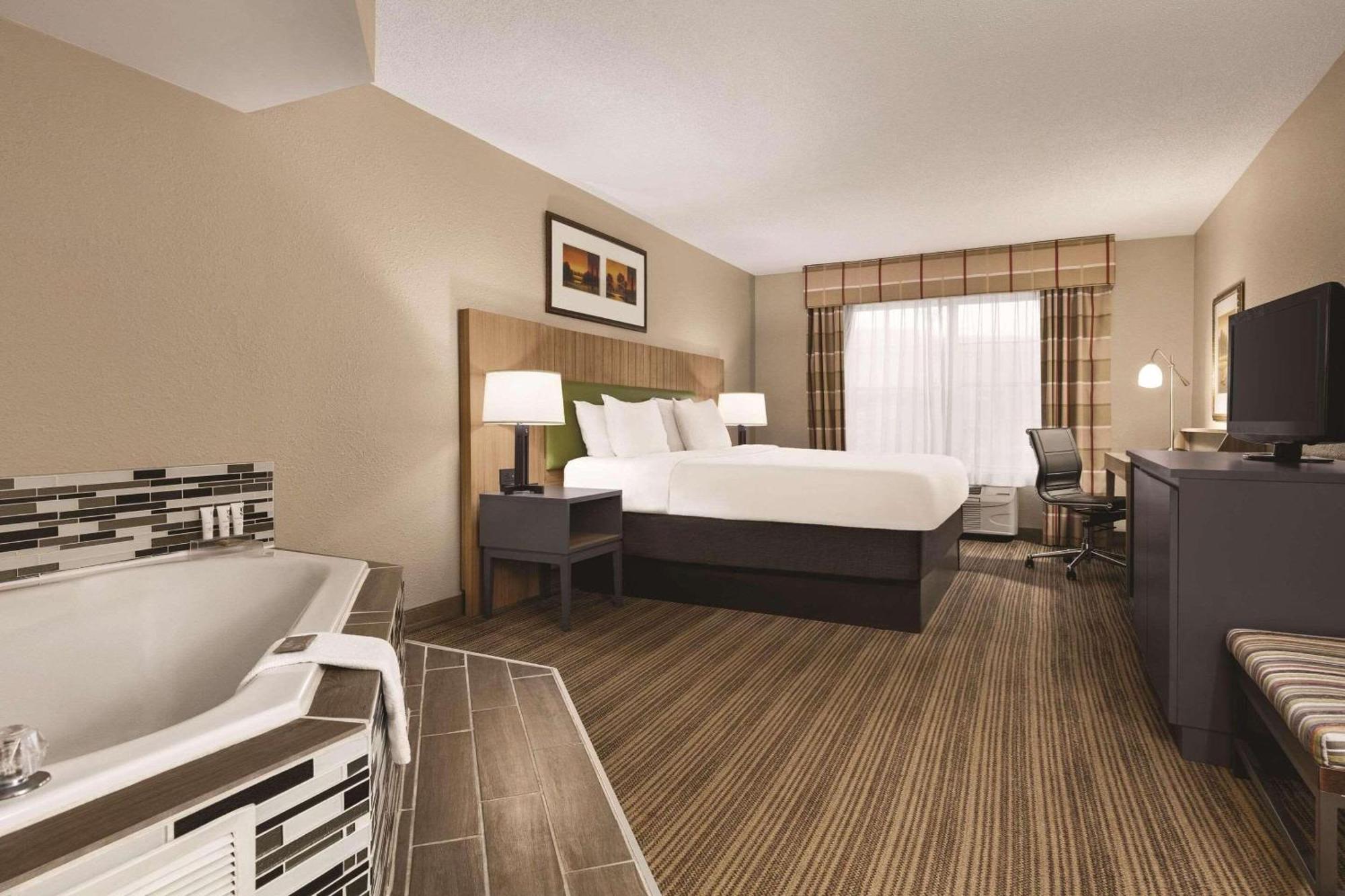 Country & By Radisson, Georgetown, Ky Hotel Georgetown